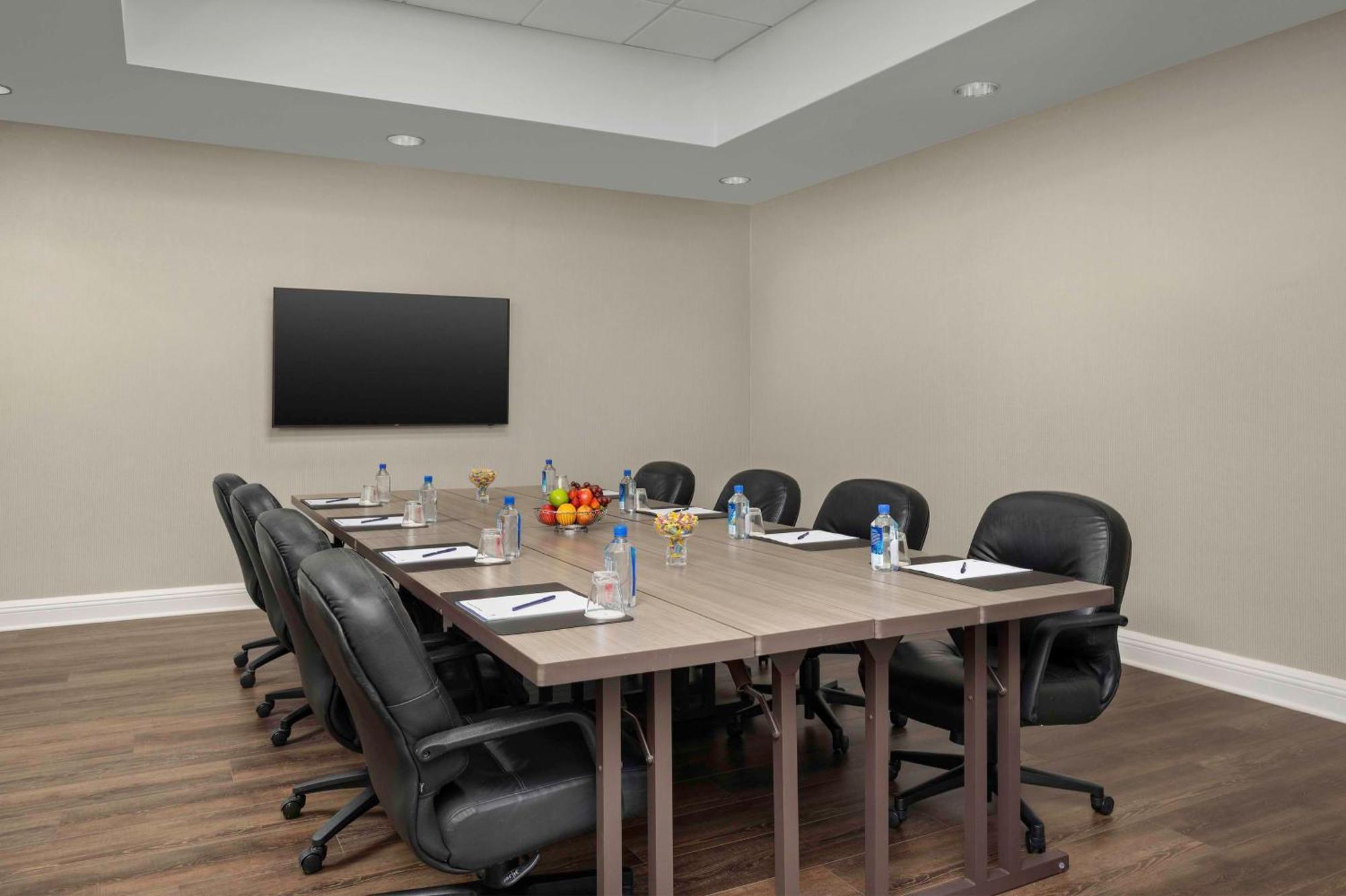 Doubletree By Hilton Chicago O'hare Airport-rosemont Hotel 4*