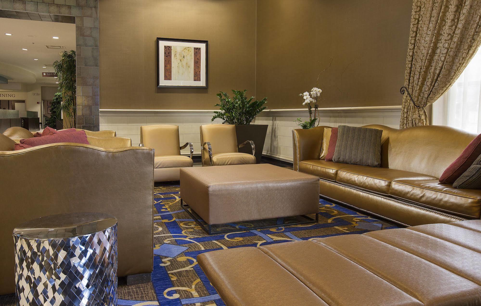 Hotel Doubletree By Hilton Chicago O'hare Airport-rosemont 4*